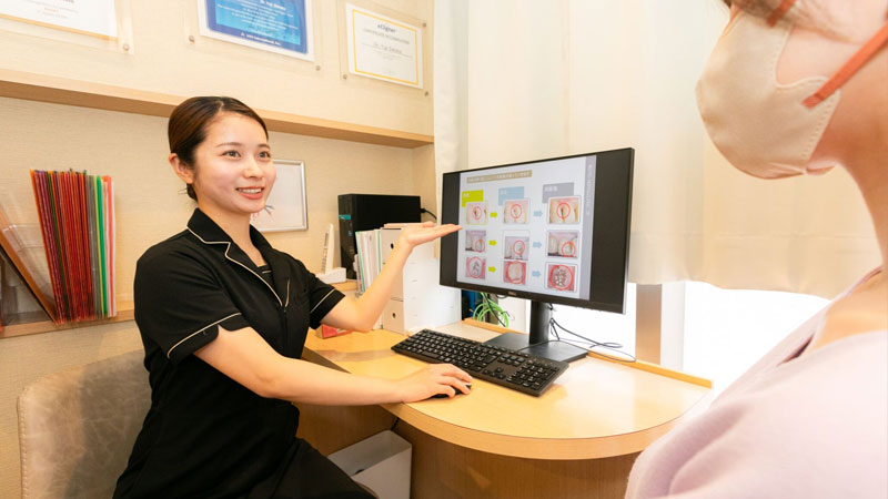 カウンセリング・iTeroスキャン風景