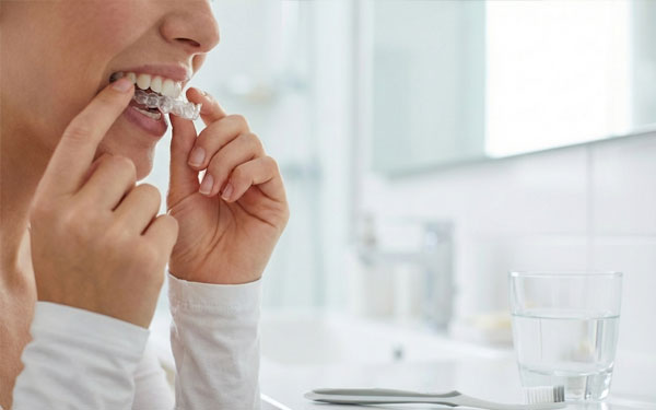 食事・歯磨きイメージ